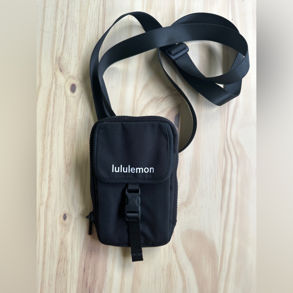 Lulumemom Crossbody Bag